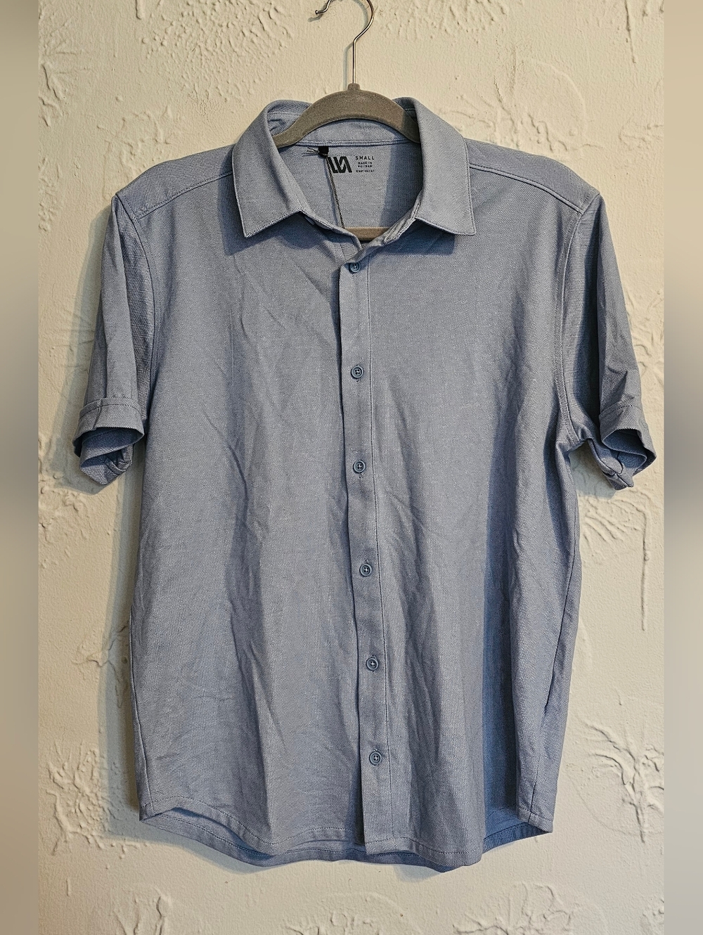 VRST Mens NWT short sleeve button down shirt